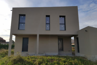 Founiture et pose de menuiseries hybride dans le cadre d'une construction neuve