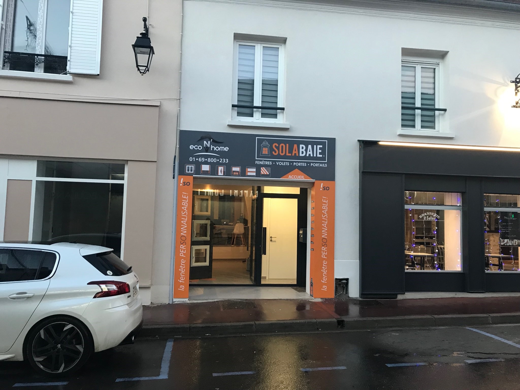 Votre magasin Solabaie de St Cheron pour la fourniture et pose de vos menuiseries et fermetures sur-mesure en neuf ou rénovation